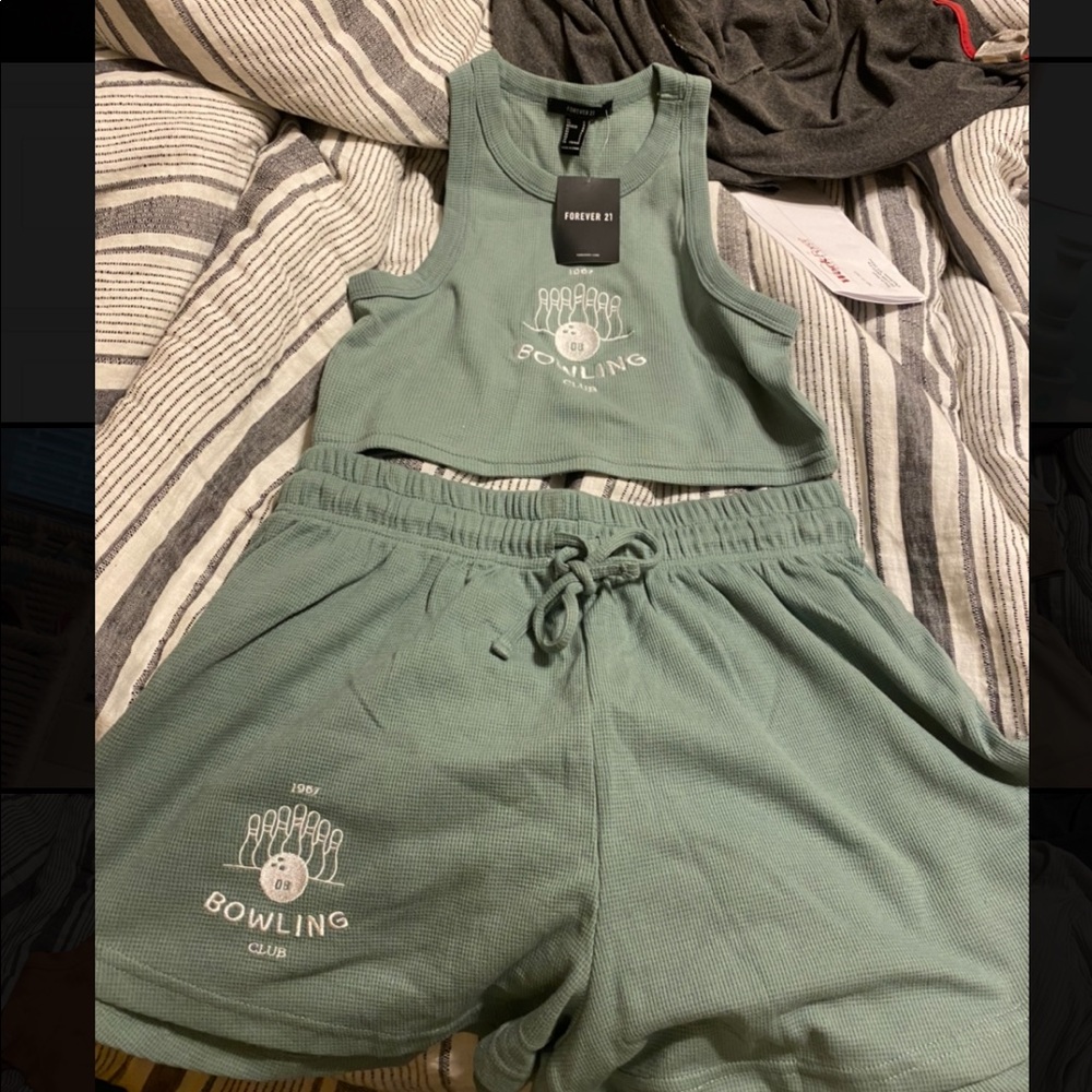Brand new tags set from forever21 size large